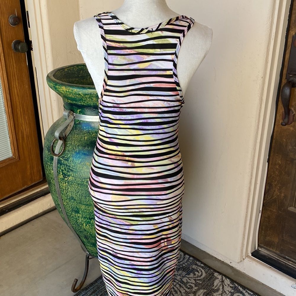 Form fitting x small maxi dress - Picture 4 of 6